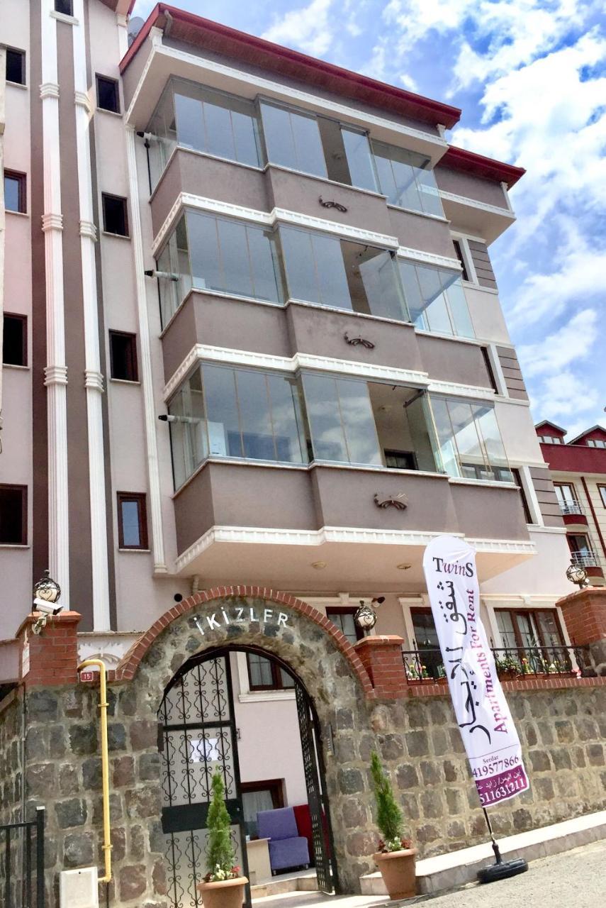 The Twins Apartmens Aparthotel ทรับซอน ภายนอก รูปภาพ