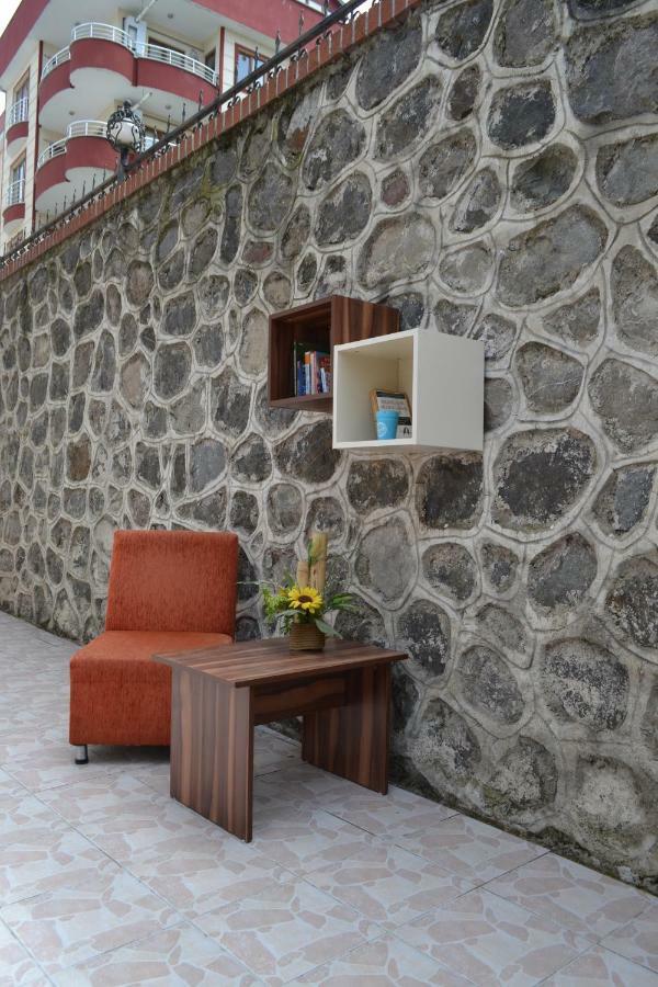 The Twins Apartmens Aparthotel ทรับซอน ภายนอก รูปภาพ