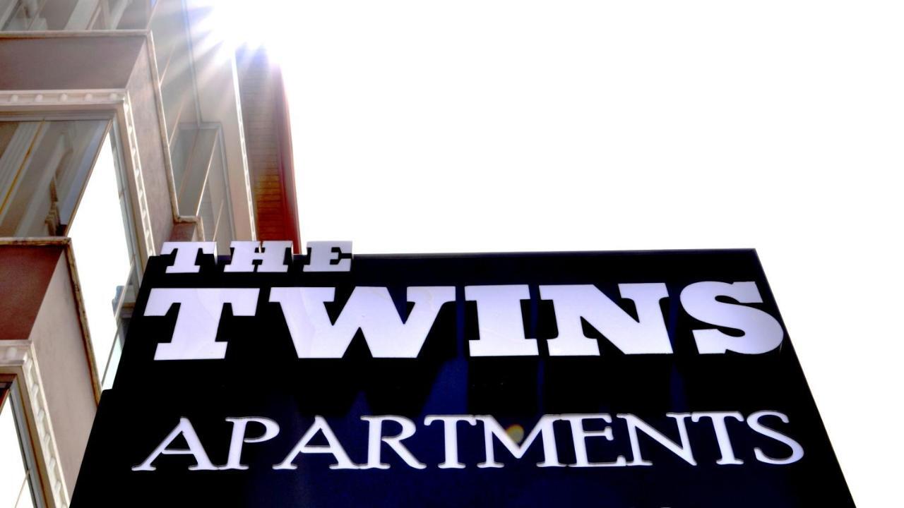 The Twins Apartmens Aparthotel ทรับซอน ภายนอก รูปภาพ